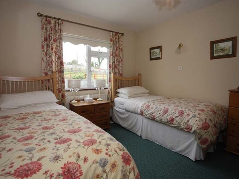 Avondale Farmhouse B&B Pettigoe Exterior photo